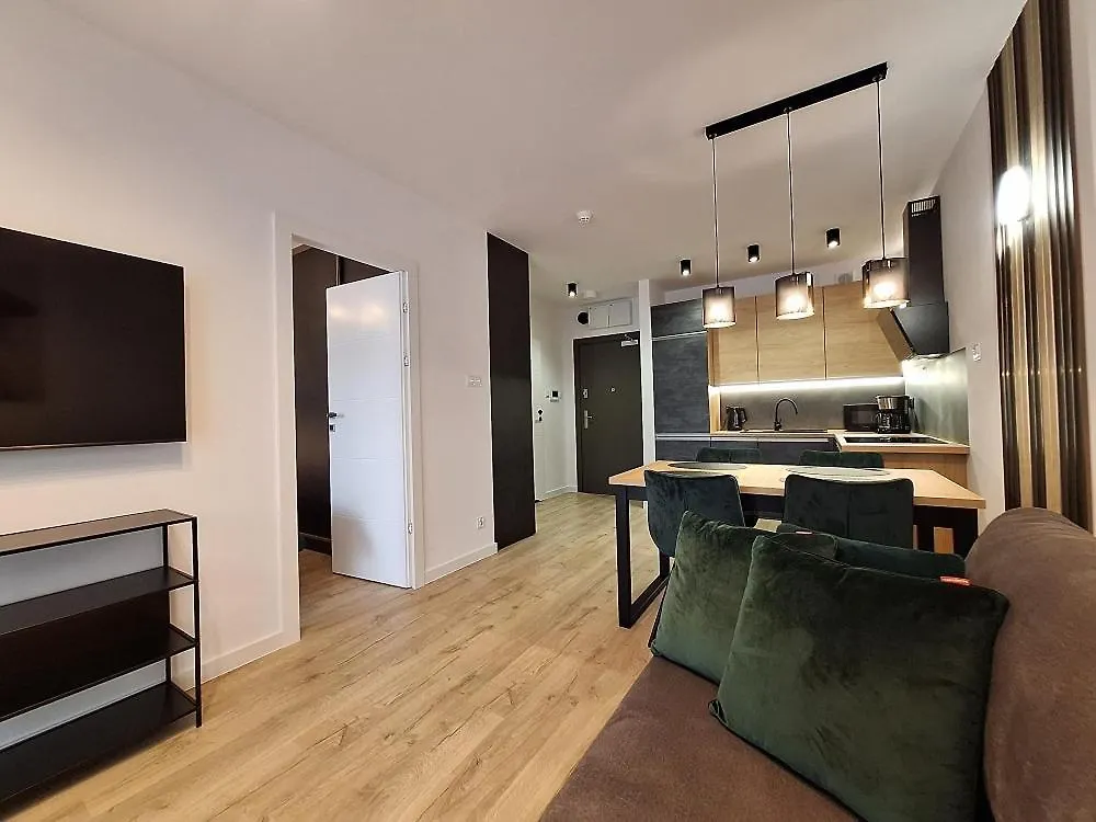 아파트 Modern Green Kollataja 7A 코워브제크